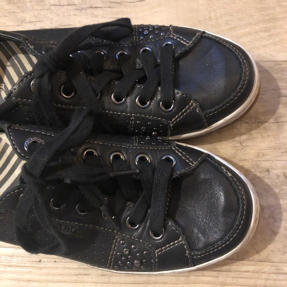 Taos Footwear Freedom Leather Sneaker Size 6 - Picture 4 of 6